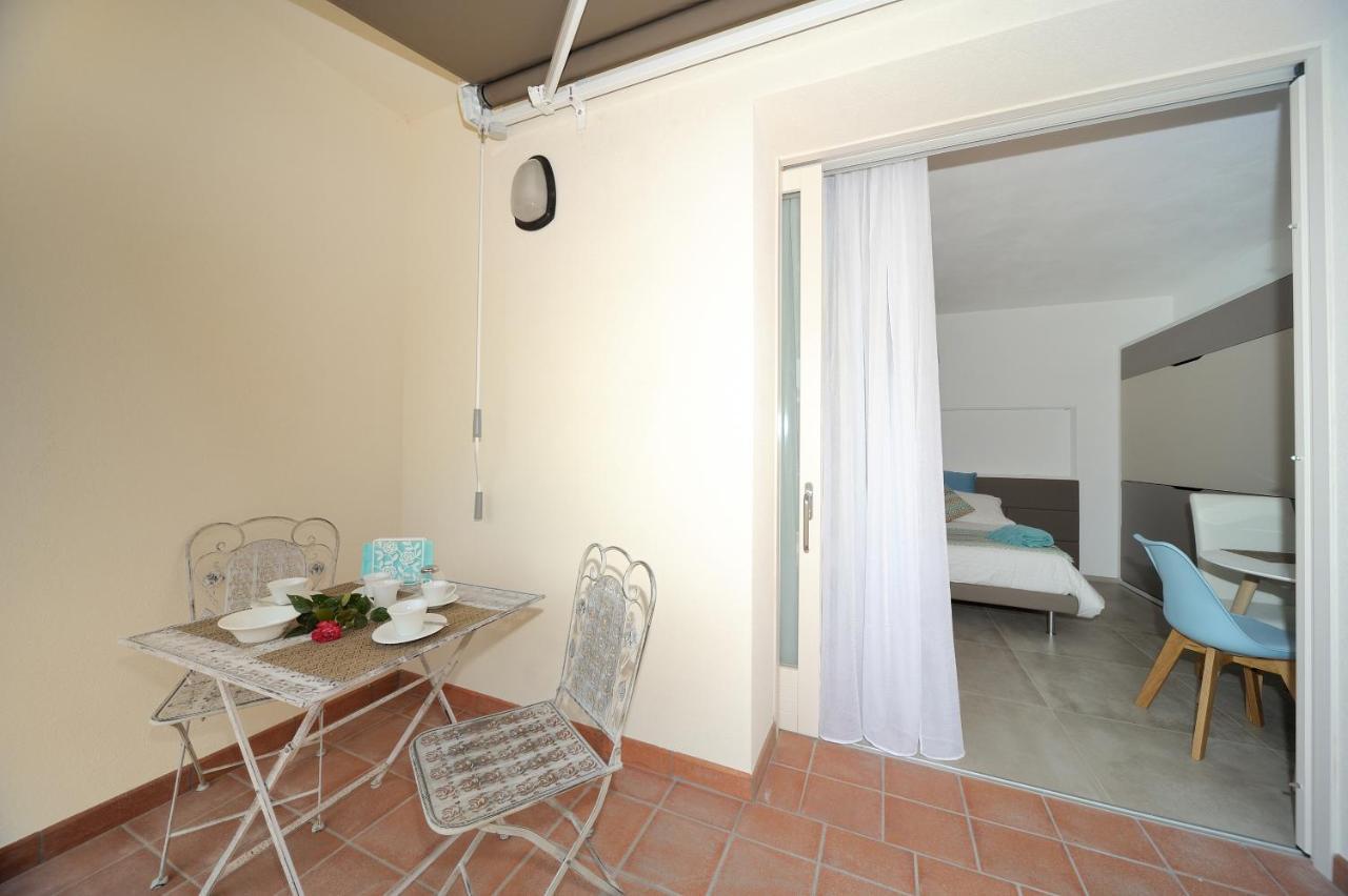 Villa Josephine San Felice del Benaco Bagian luar foto