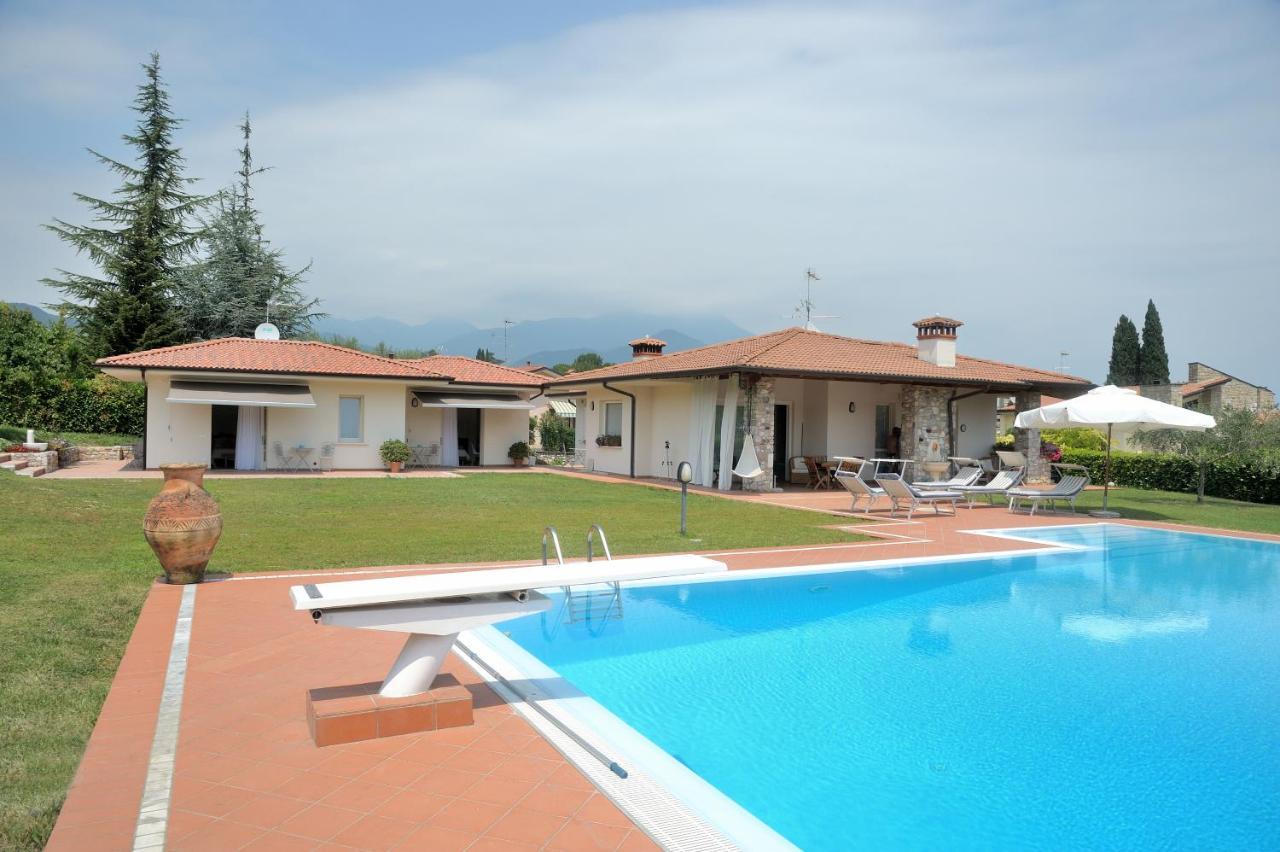Villa Josephine San Felice del Benaco Bagian luar foto