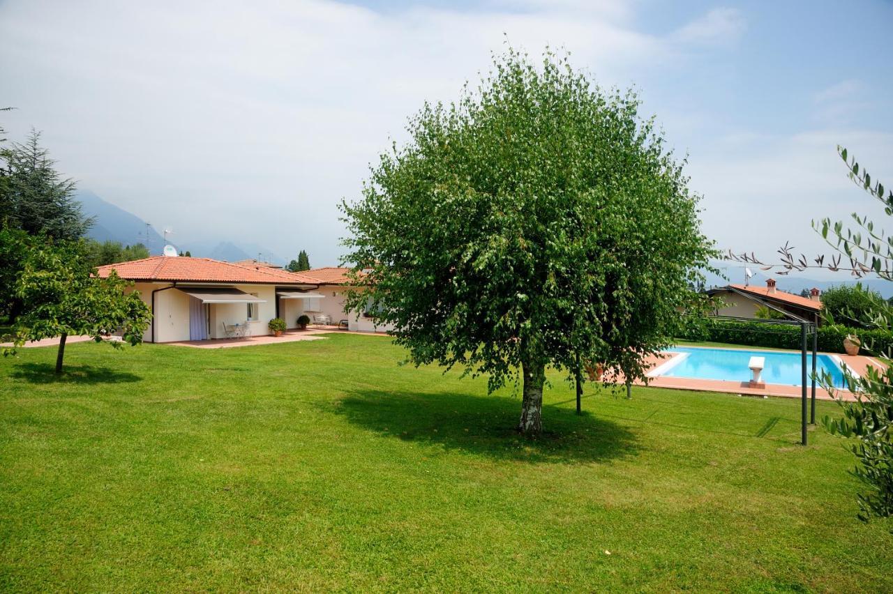 Villa Josephine San Felice del Benaco Bagian luar foto