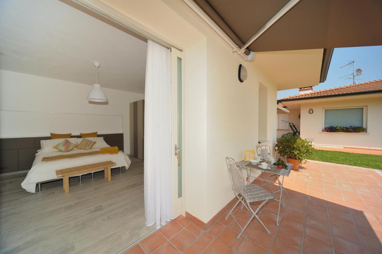 Villa Josephine San Felice del Benaco Bagian luar foto