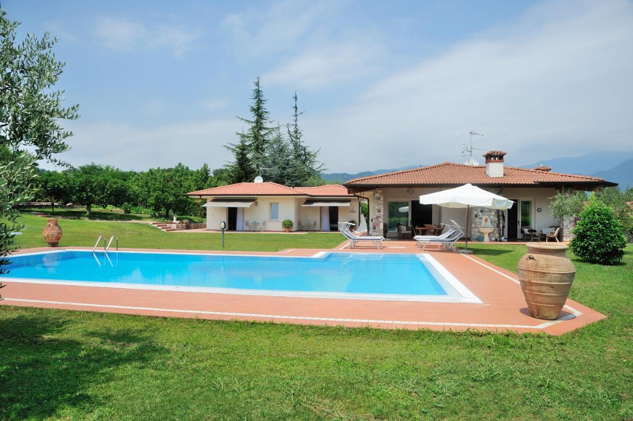 Villa Josephine San Felice del Benaco Bagian luar foto
