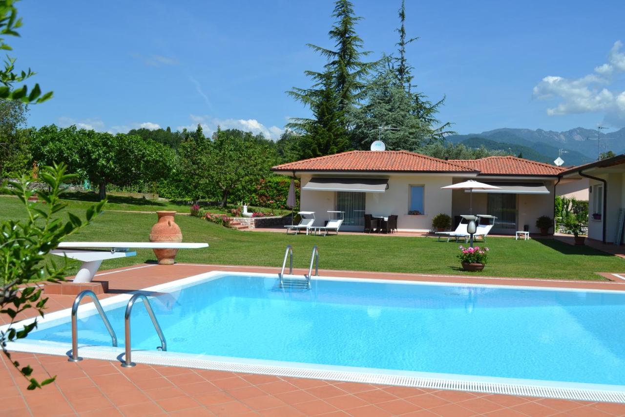 Villa Josephine San Felice del Benaco Bagian luar foto