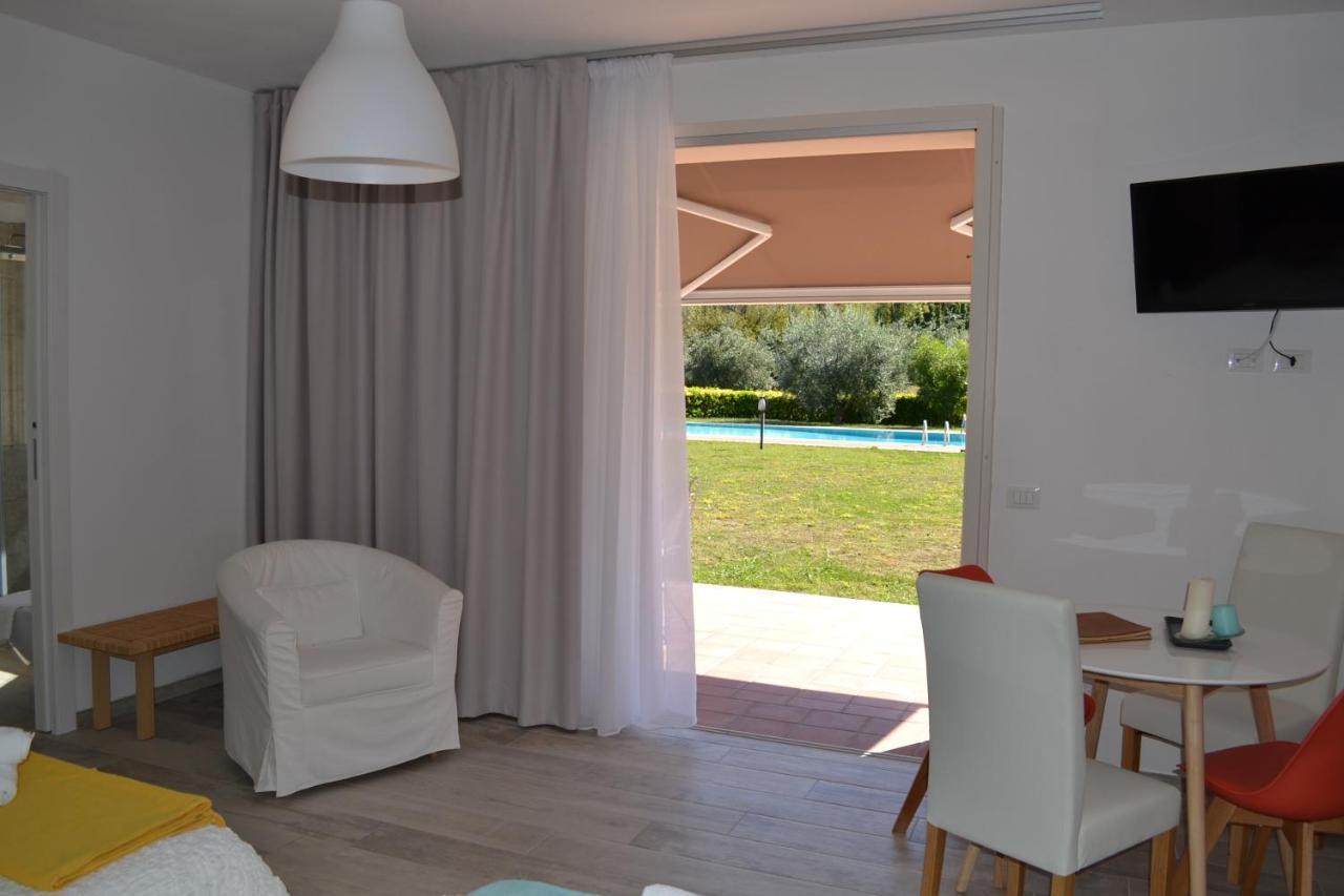 Villa Josephine San Felice del Benaco Bagian luar foto