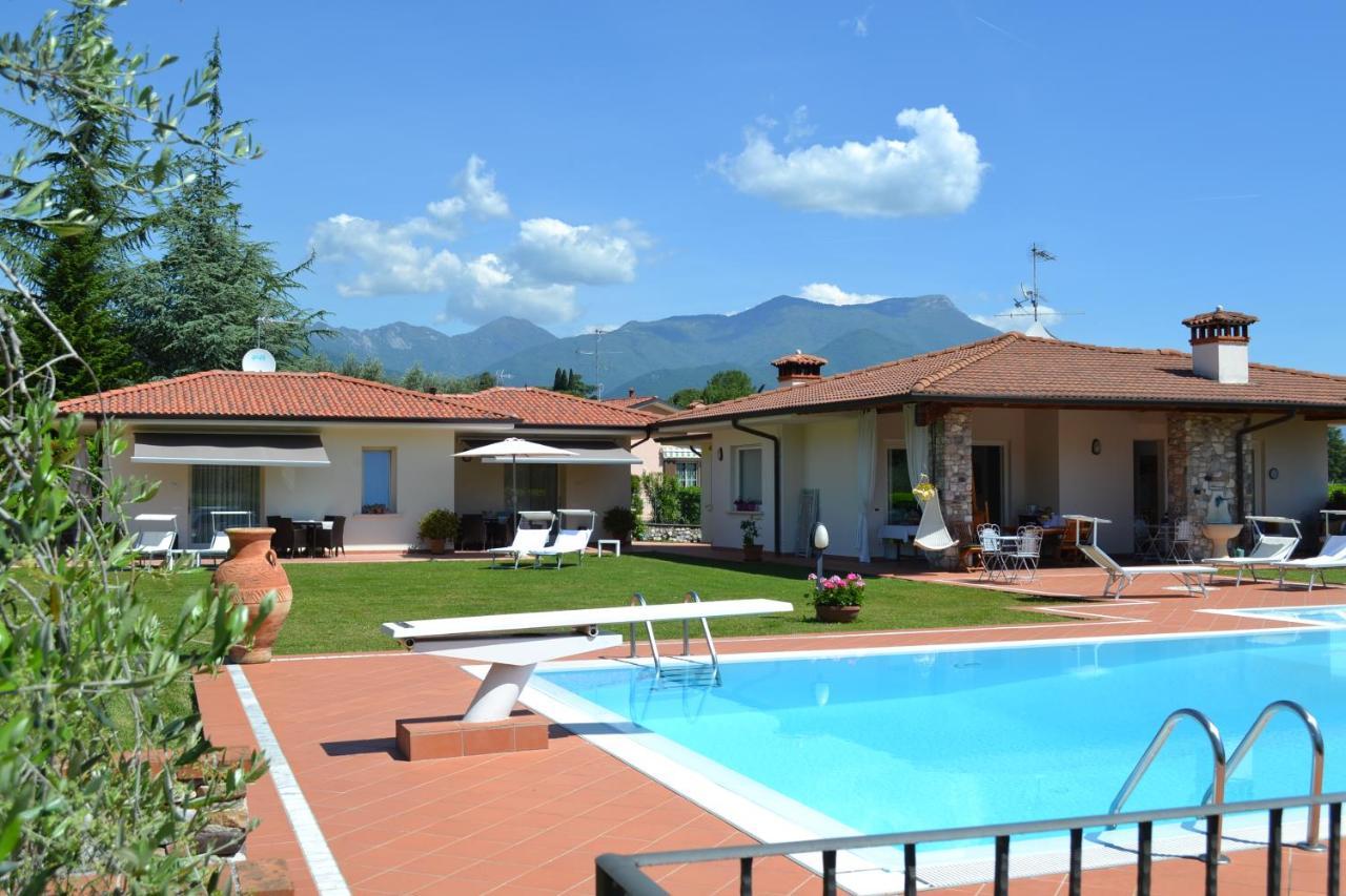 Villa Josephine San Felice del Benaco Bagian luar foto