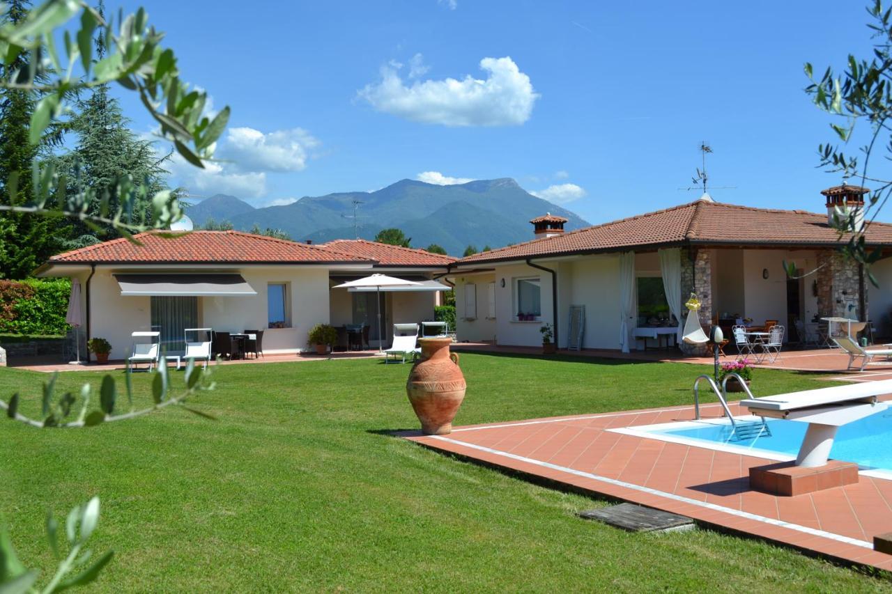 Villa Josephine San Felice del Benaco Bagian luar foto