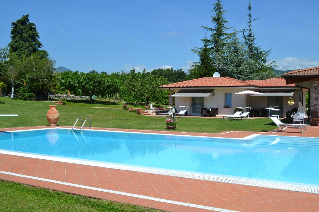 Villa Josephine San Felice del Benaco Bagian luar foto