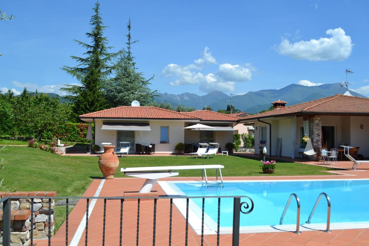 Villa Josephine San Felice del Benaco Bagian luar foto